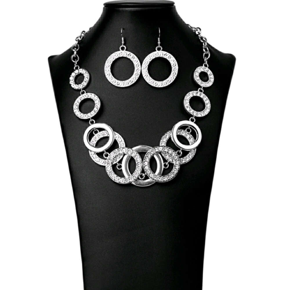 Necklace ser